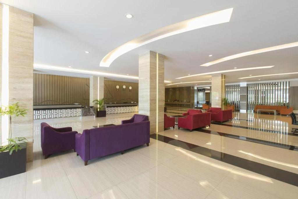 Dalton Hotel Макасар Экстерьер фото